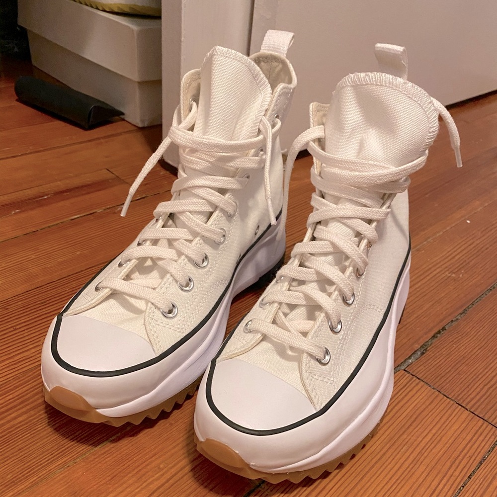 Converse Run Star Hike